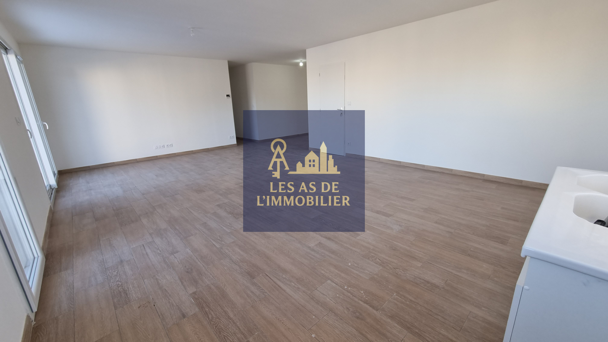 Maison à vendre à Val de reuil, 97 m², 5 pièces – photo 3 sur 5